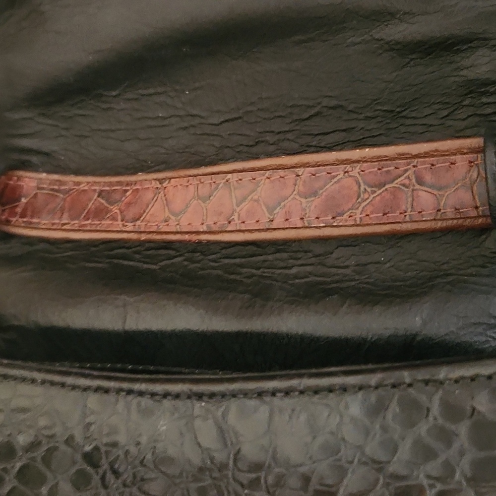 Sandra ROBERTS Black and Brown Leather Crossbody Bag with Saddle Shape - Picture 6 of 9
